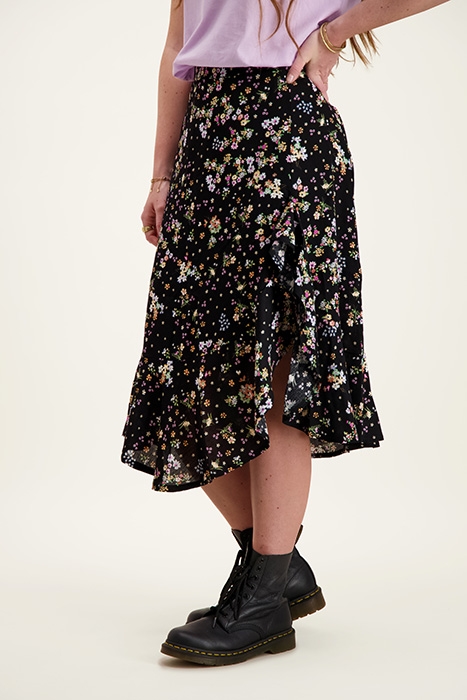 Black midi skirt with flowers 7