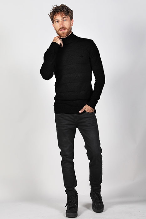 KNITWEAR BLACK 3