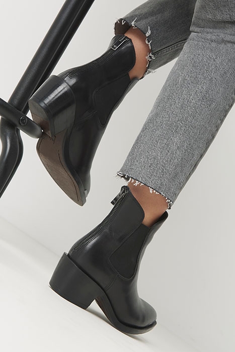 KAMILA DALLAS BROWN 6